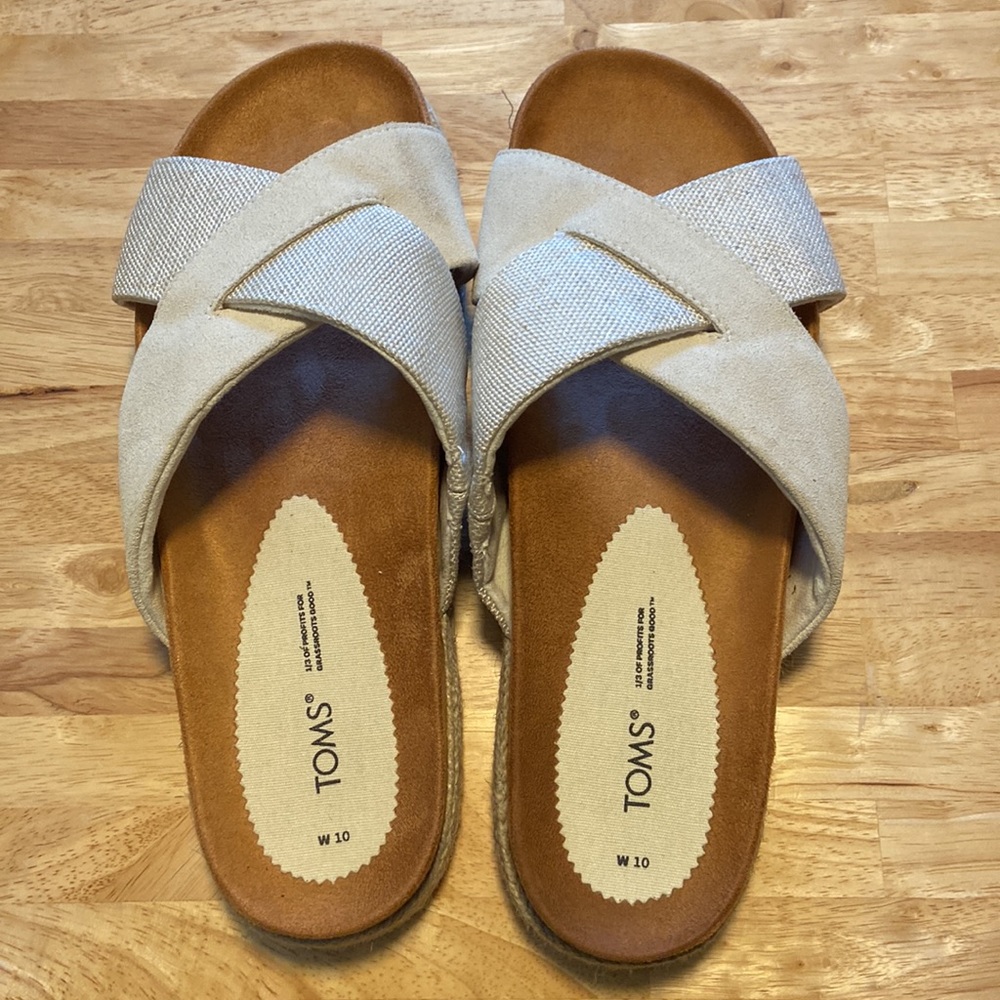 Toms Women's Tan Crisscross Slide Sandals